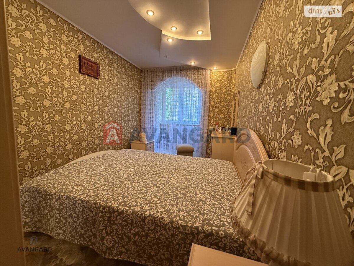 3 ��. ��������, 64/-/25 ��. �., 2/9 ������ ���� 3