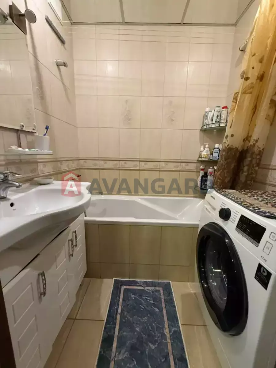 3 ����. ��������, 64/-/8 ��. �., 7/9 ���� ���� 12