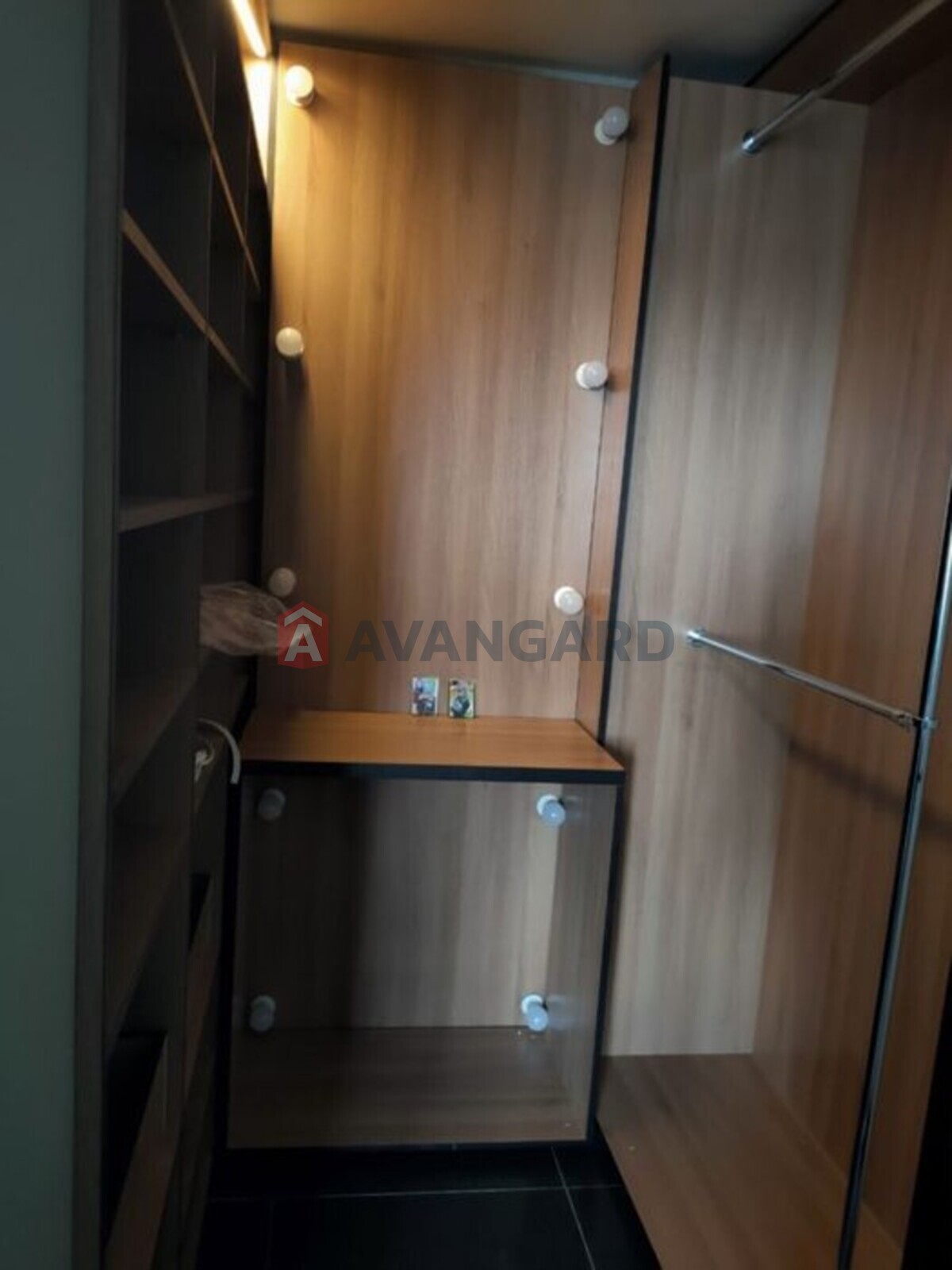 3 ����. ��������, 89/-/20 ��. �., 13/16 ���� ���� 13