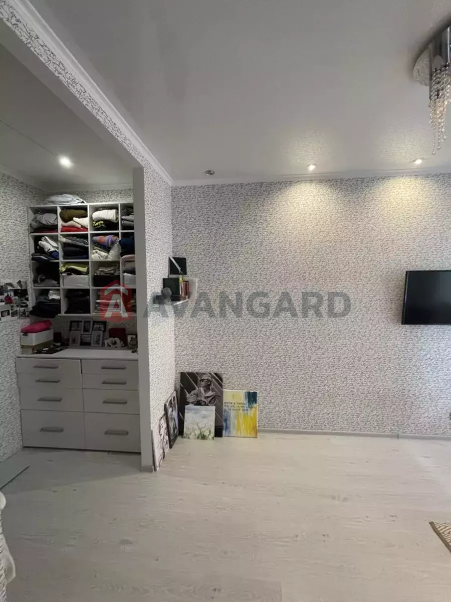 1 ��. ��������, 40/-/12 ��. �., 2/5 ������ ���� 5