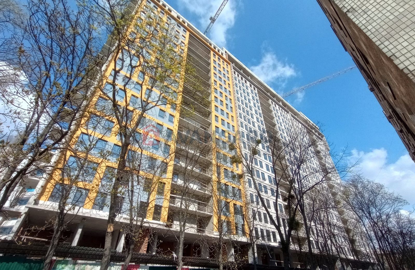 2 ����. ��������, 46/27/8 ��. �., 22/24 ���� ���� 3