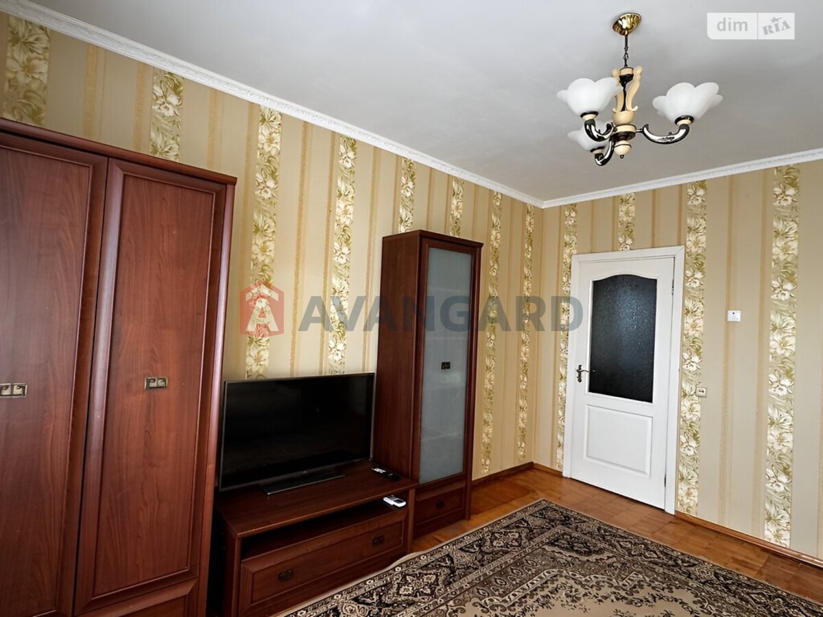 1 ��. ��������, 55/15/8 ��. �., 5/6 ������ ���� 16