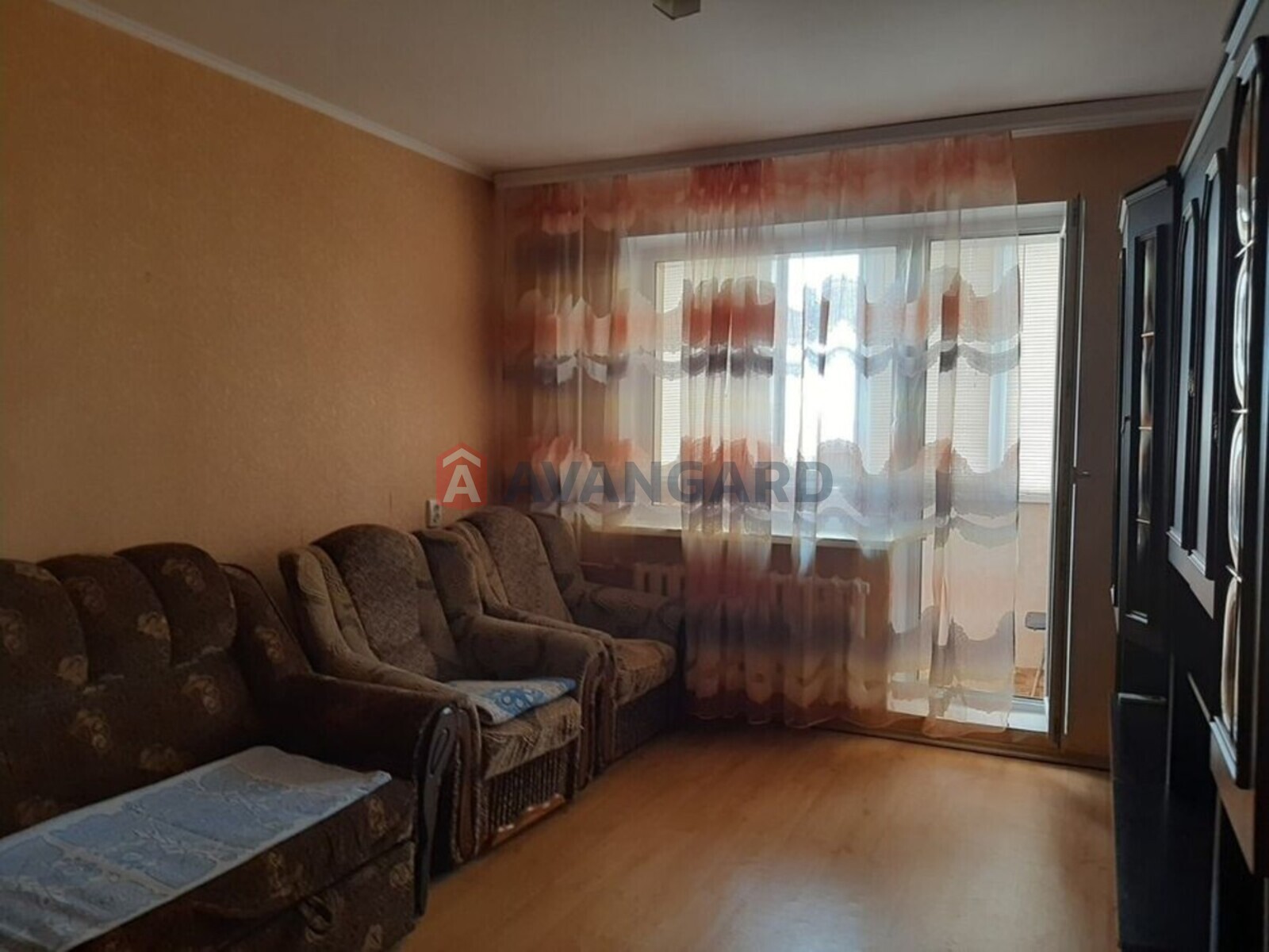 2 ����. ��������, 52/-/7 ��. �., 8/10 ���� ���� 1