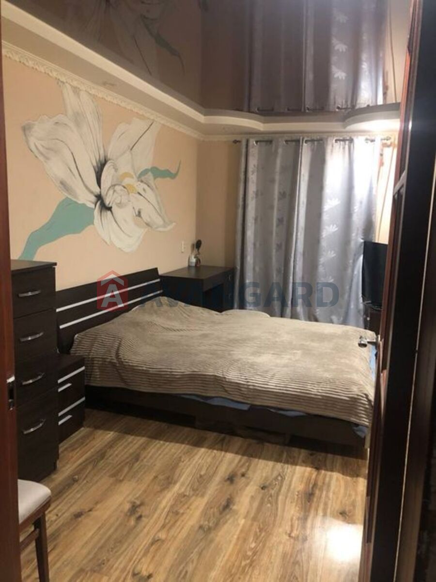3 ����. ��������, 53/-/6 ��. �., 1/5 ���� ���� 8