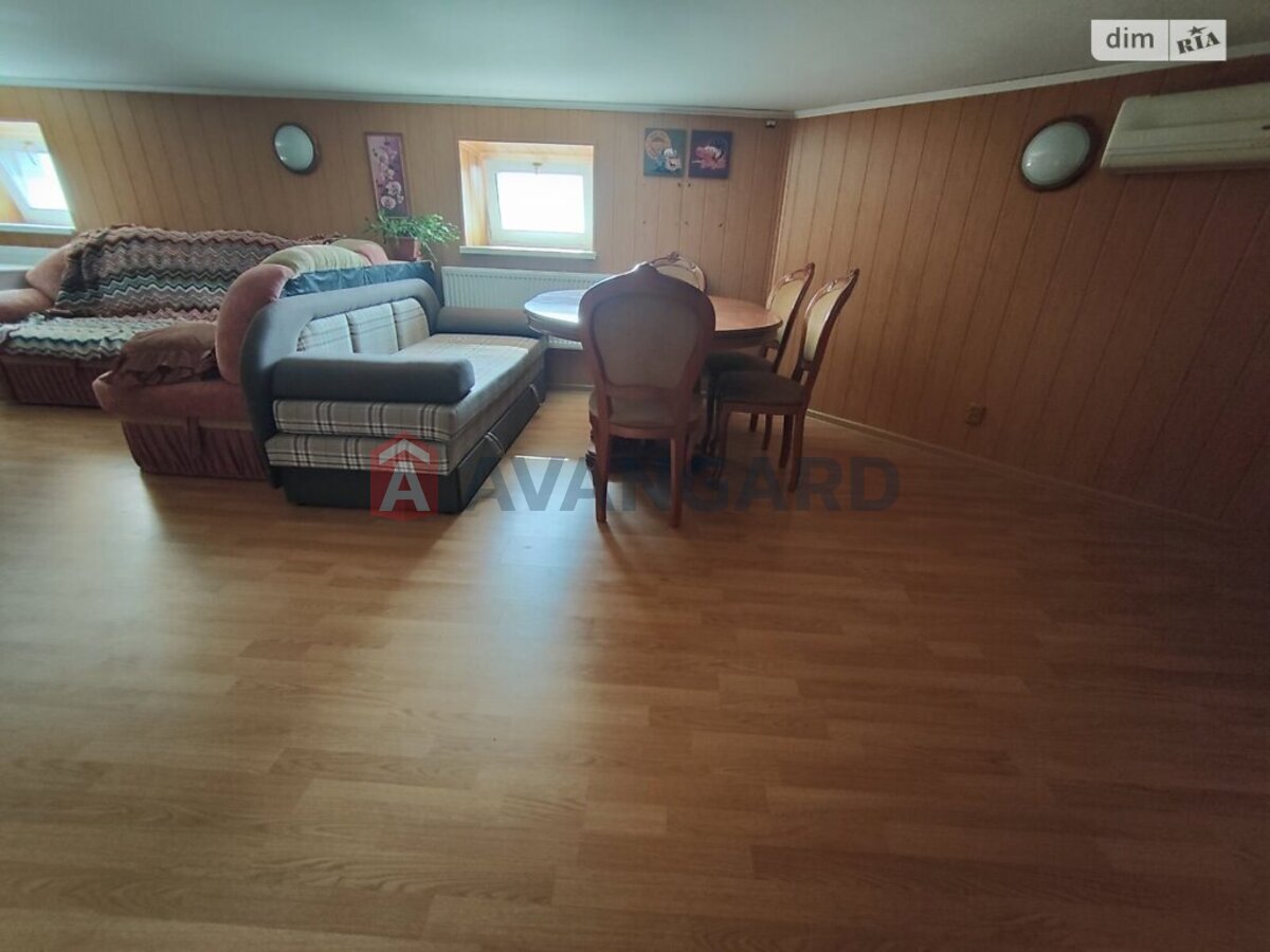 3 ��. ��������, 120/67/14 ��. �., 7/7 ������ ���� 16