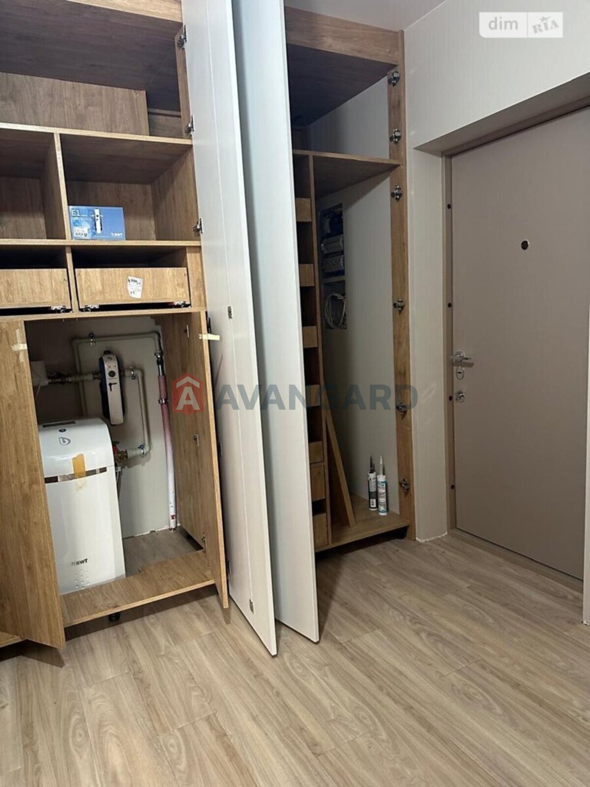 3 ��. ��������, 131/81/22 ��. �., 3/10 ������ ���� 1