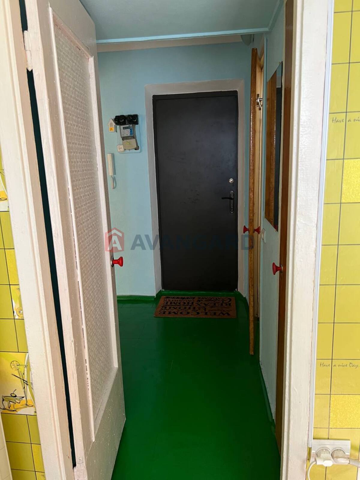 1 ��. ��������, 33/18/8 ��. �., 7/9 ������ ���� 5