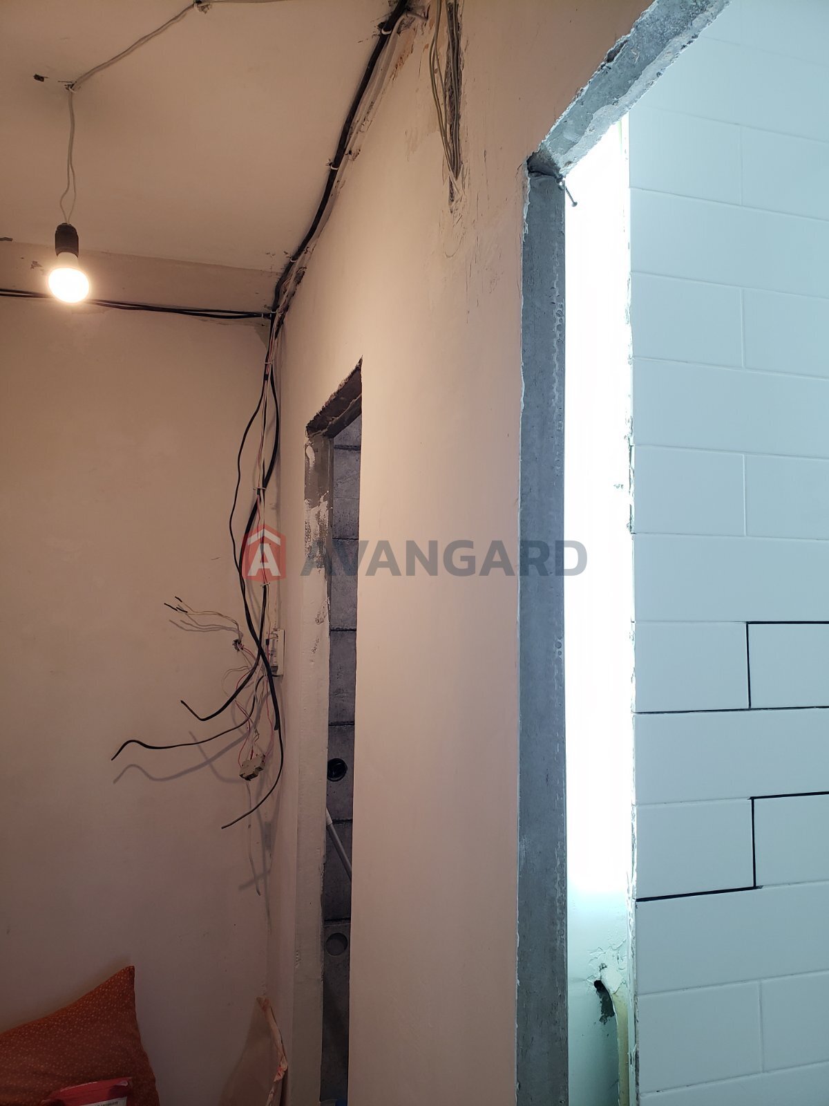 2 ��. ��������, 53/-/8 ��. �., 7/10 ������ ���� 9