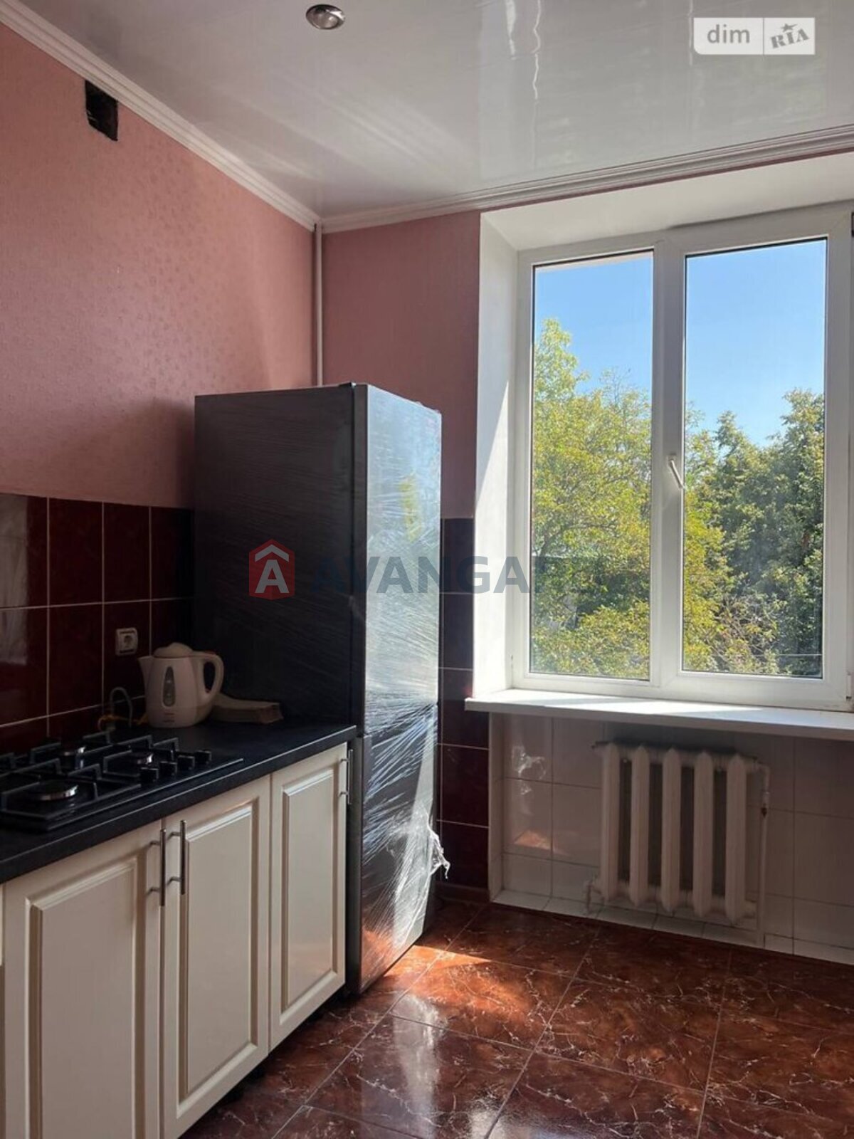 3 ��. ��������, 100/-/- ��. �., 3/4 ������ ���� 13