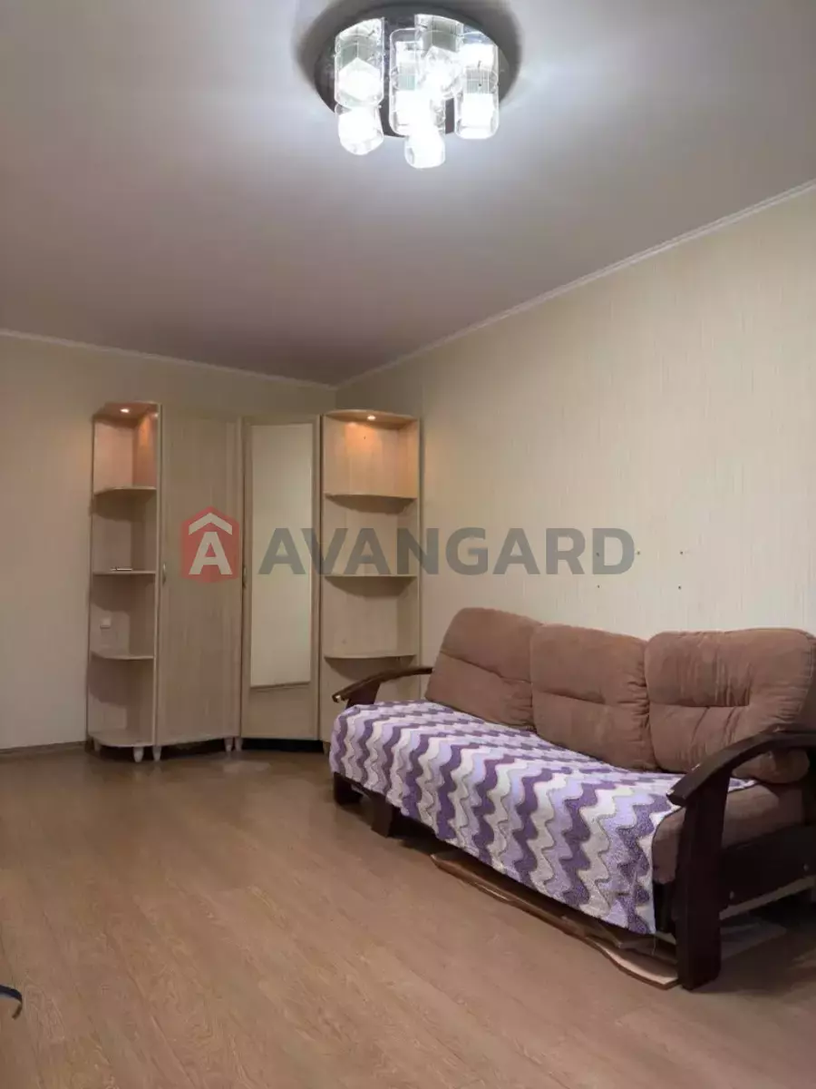 2 ��. ��������, 45/26/6 ��. �., 2/5 ������ ���� 12