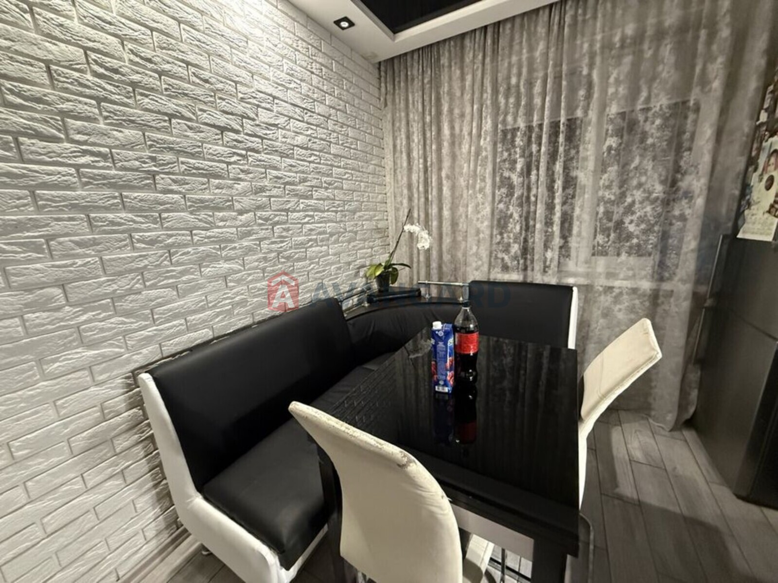 3 ��. ��������, 62/-/9 ��. �., 9/9 ������ ���� 4