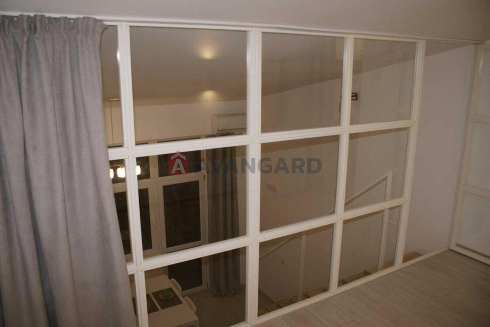 2 ��. ��������, 54/-/9 ��. �., 5/5 ������ ���� 6