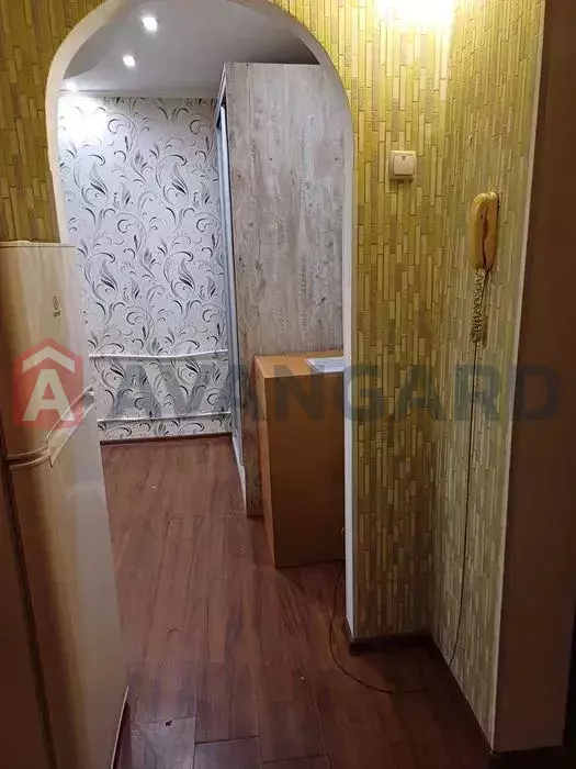 1 ��. ��������, 21/-/6 ��. �., 8/9 ������ ���� 4