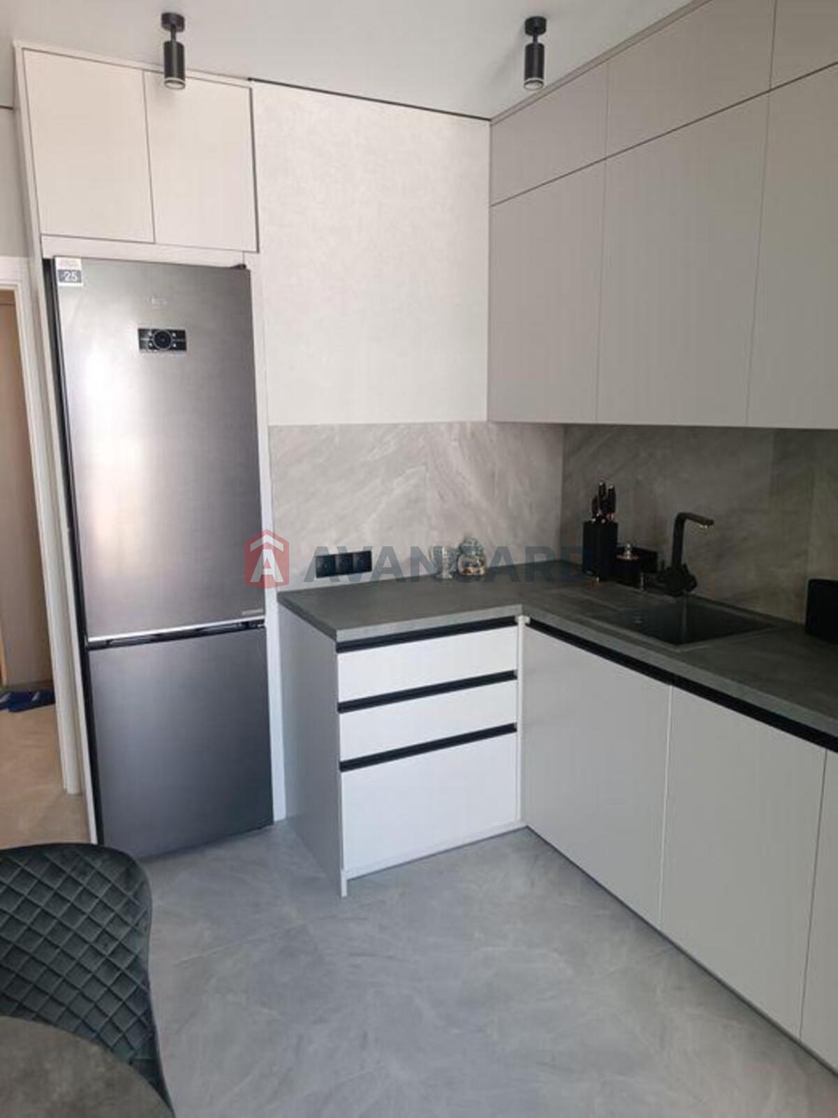 2 ��. ��������, 58/-/15 ��. �., 4/4 ������ ���� 6