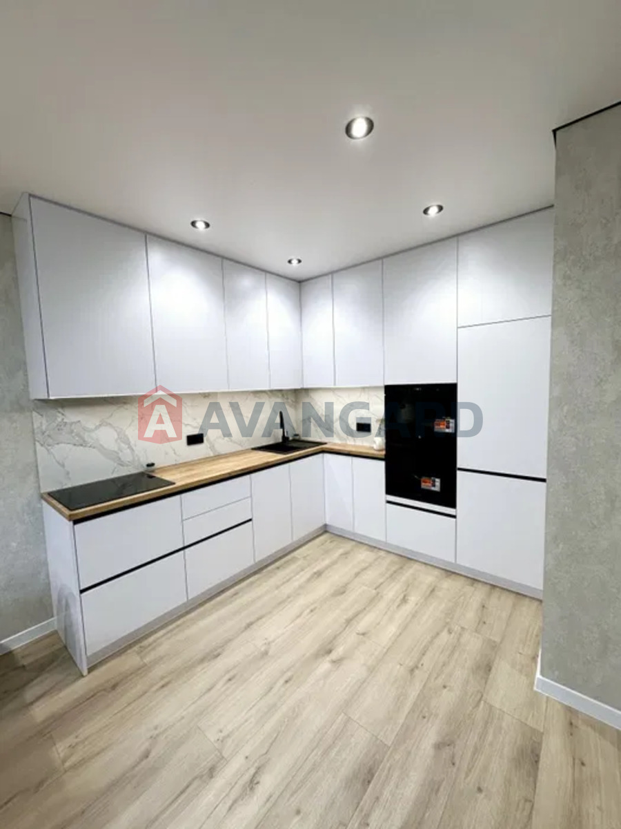 1 ����. ��������, 47/-/23 ��. �., 25/25 ���� ���� 4