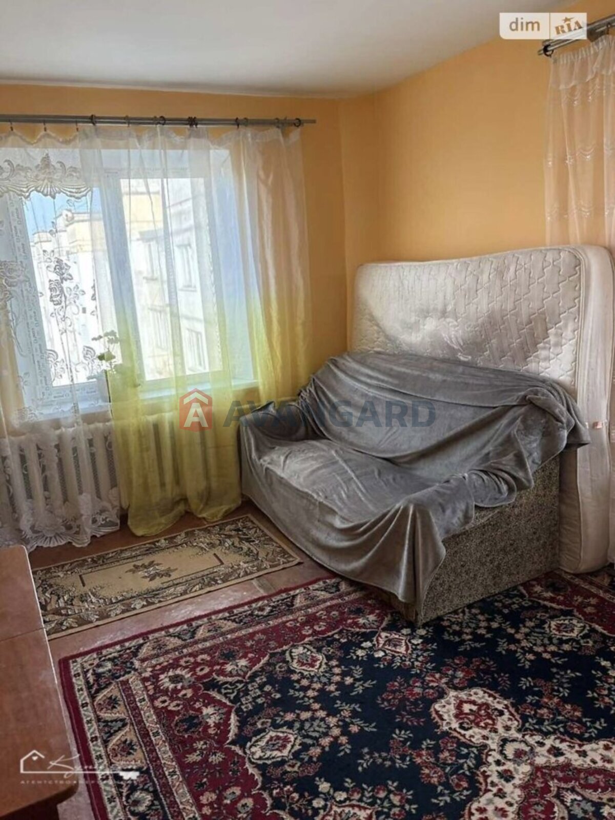 1 ��. ��������, 30/16/6 ��. �., 9/9 ������ ���� 1