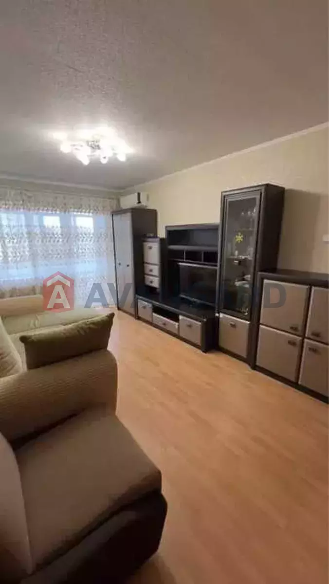 3 ����. ��������, 64/-/8 ��. �., 8/9 ���� ���� 4