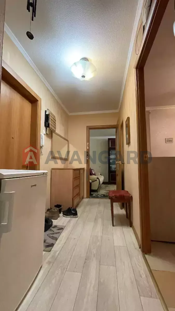 2 ��. ��������, 53/28/8 ��. �., 10/16 ������ ���� 6