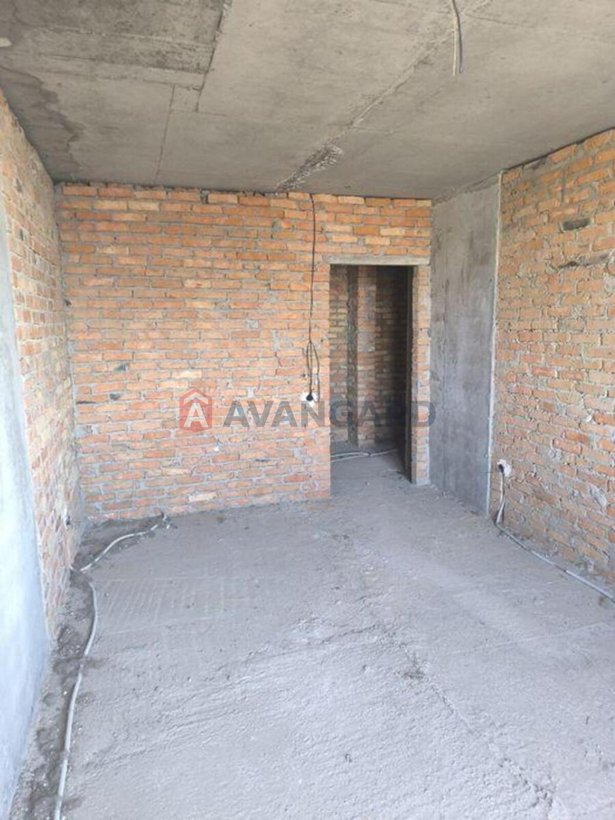 2 ��. ��������, 77/-/13 ��. �., 15/20 ������ ���� 7