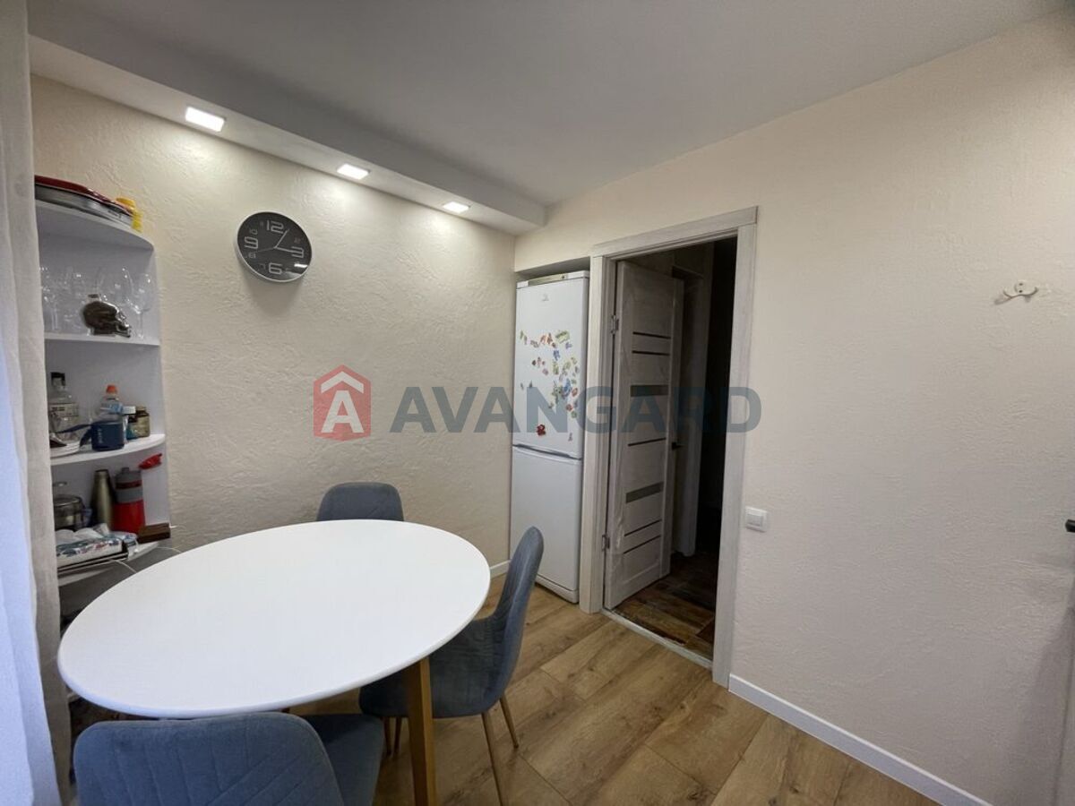 3 кім. квартира, 69/-/7 кв. м., 8/9 поверх фото 13 3 кім. квартира, 69/-/7 кв. м., 8/9 поверх фото 13