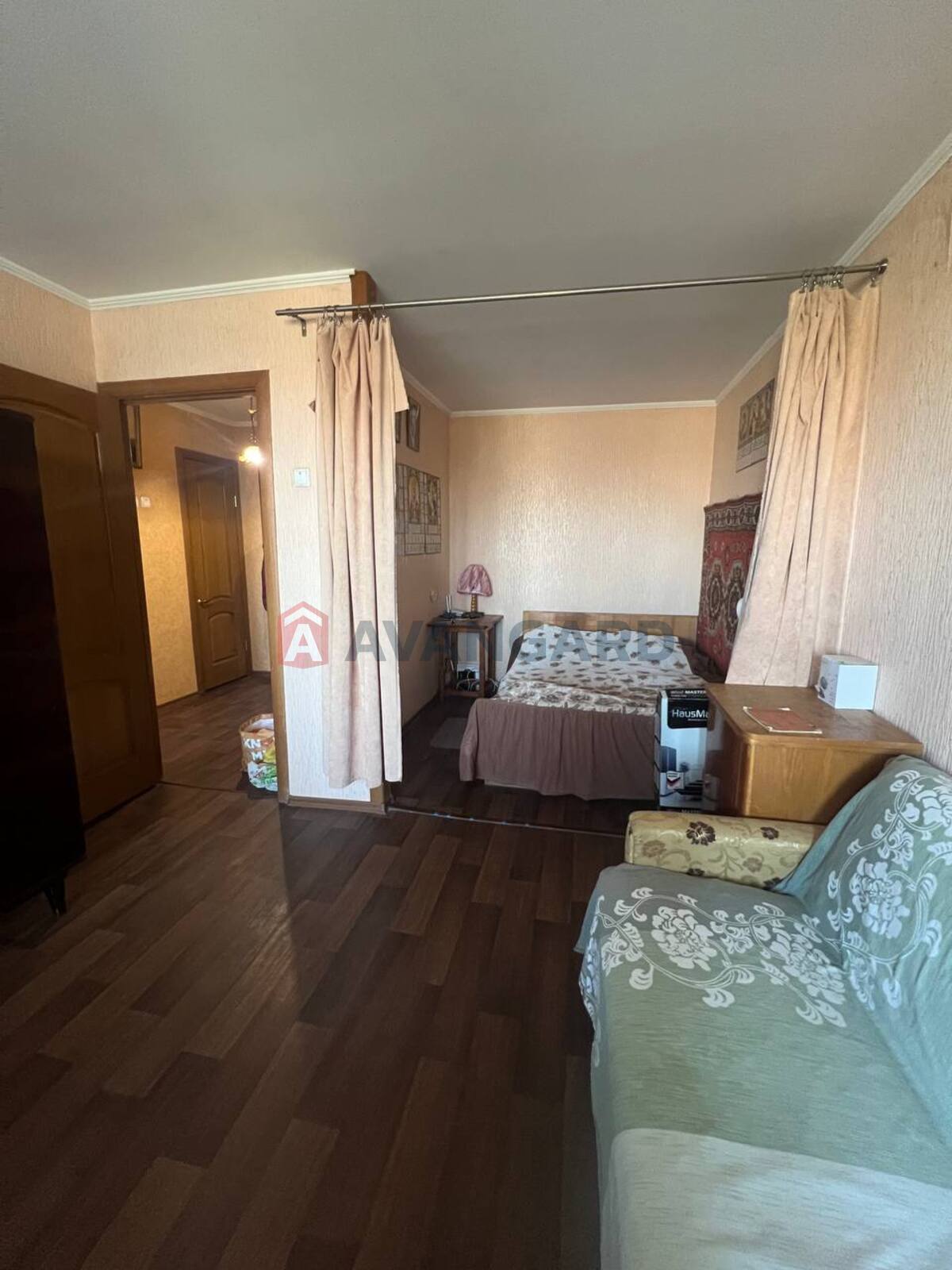 1 ��. ��������, 41/20/7 ��. �., 10/12 ������ ���� 6