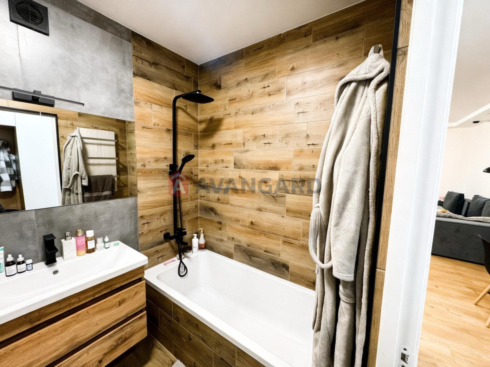 1 ��. ��������, 27/12/8 ��. �., 6/12 ������ ���� 8