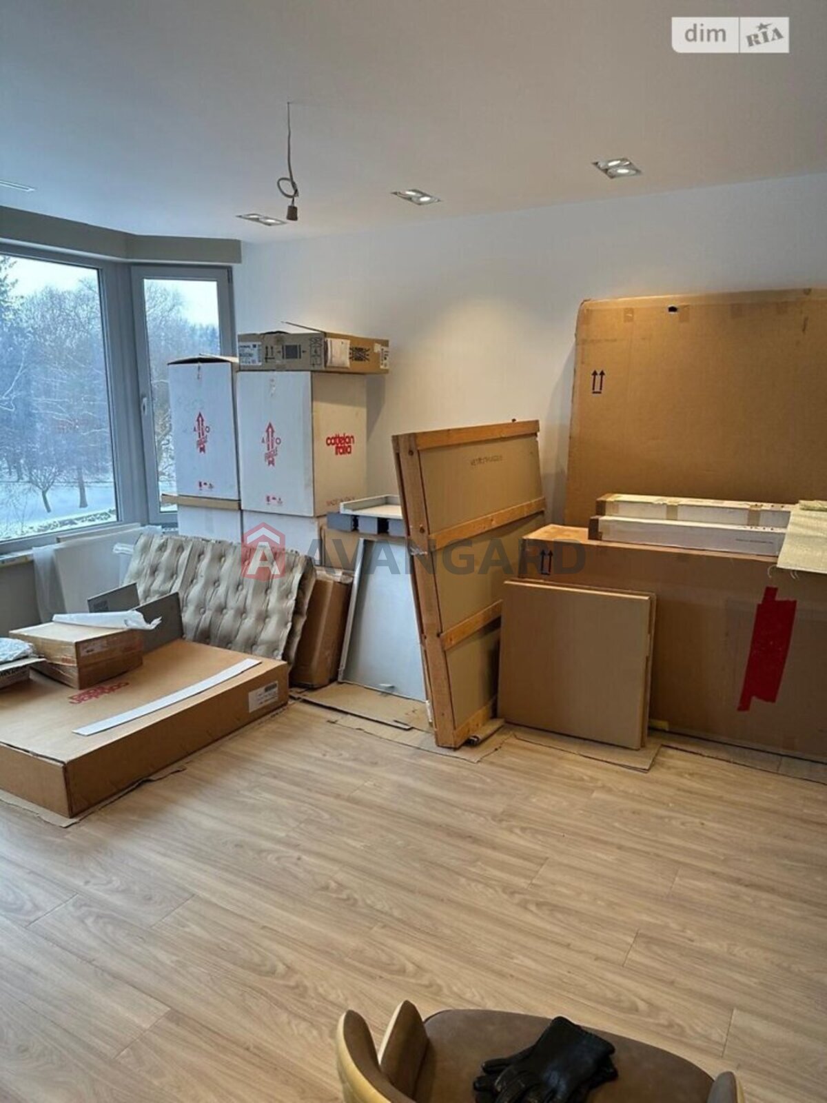 3 ��. ��������, 131/81/22 ��. �., 3/10 ������ ���� 14