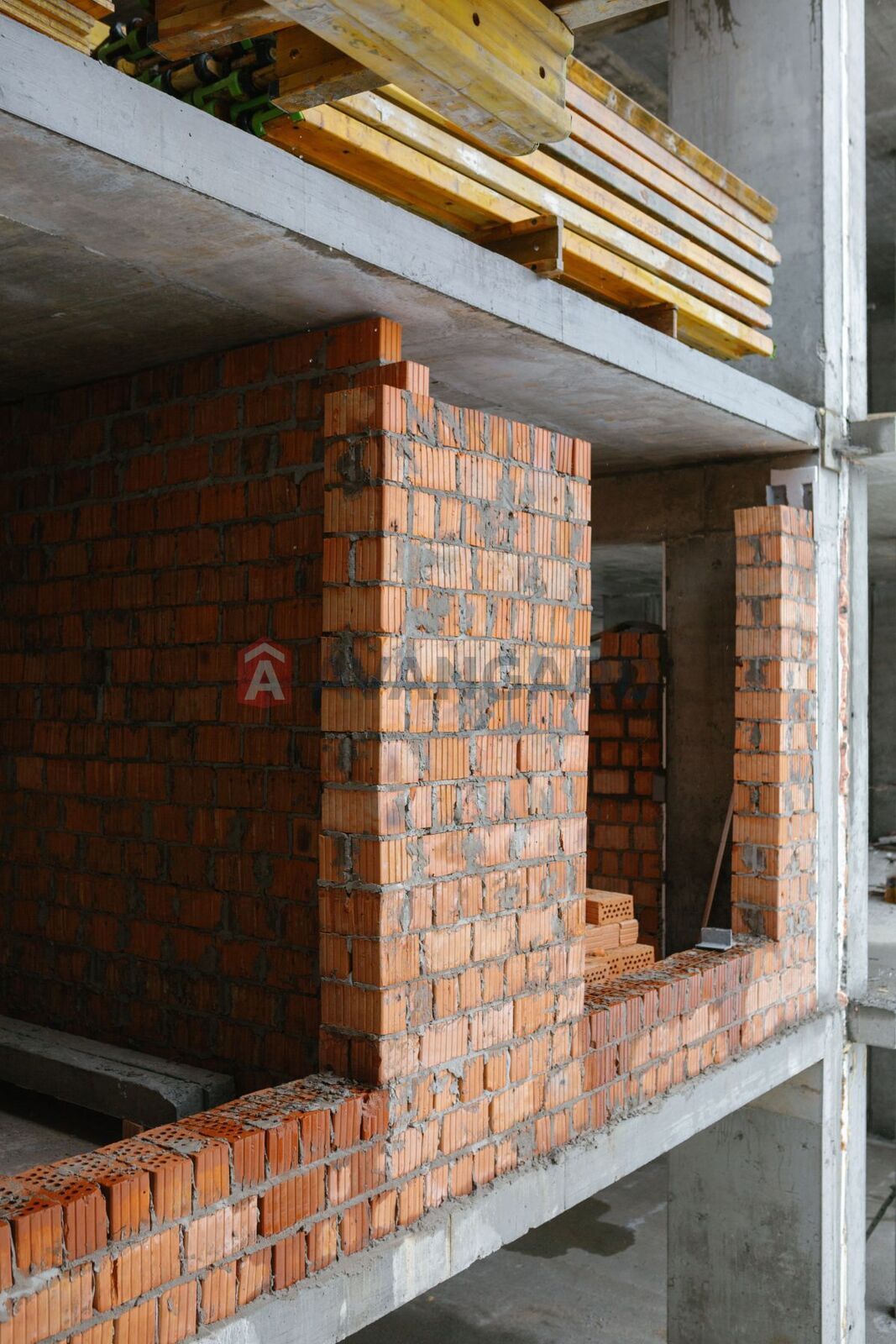 1 ��. ��������, 44/14/17 ��. �., 2/4 ������ ���� 8