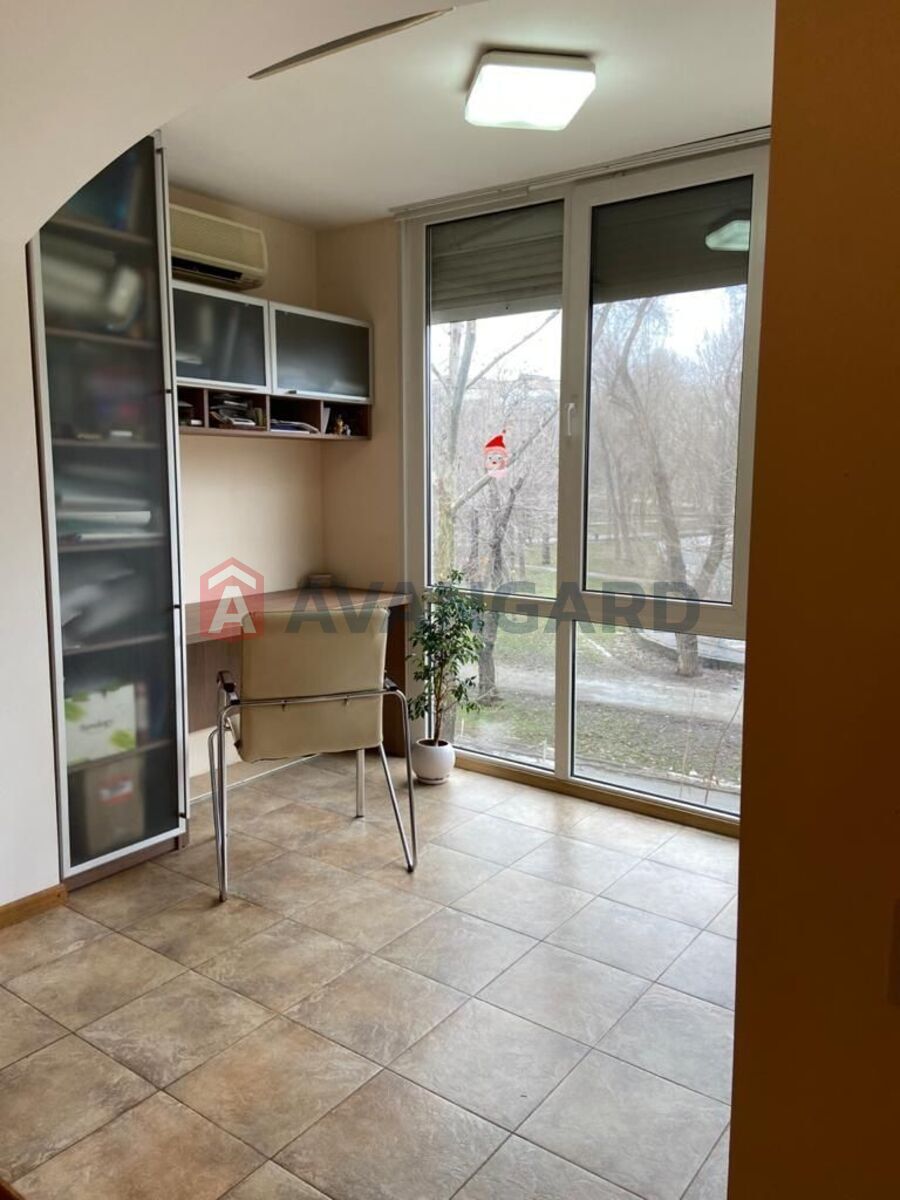 4 ��. ��������, 90/63/14 ��. �., 3/4 ������ ���� 9