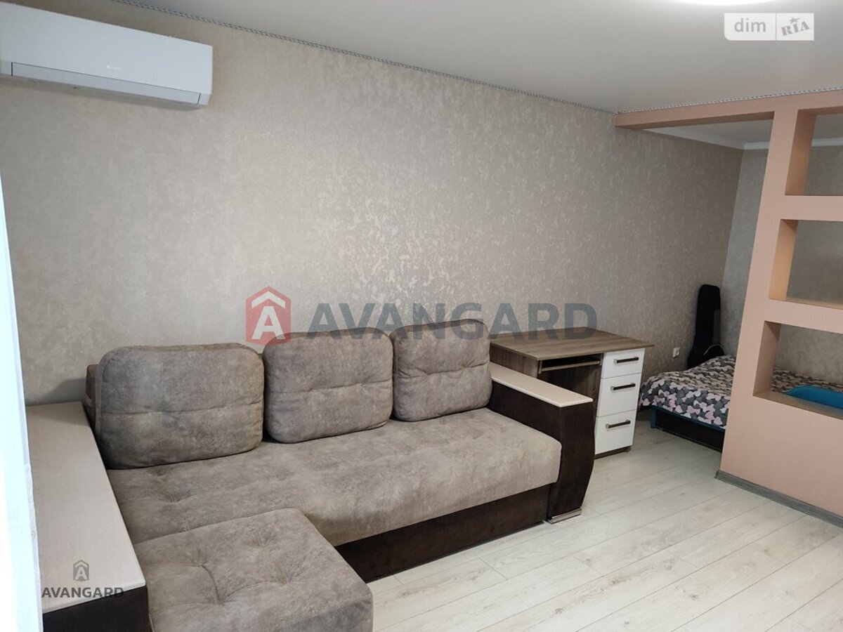 1 ����. ��������, 36/20/6 ��. �., 8/9 ���� ���� 9