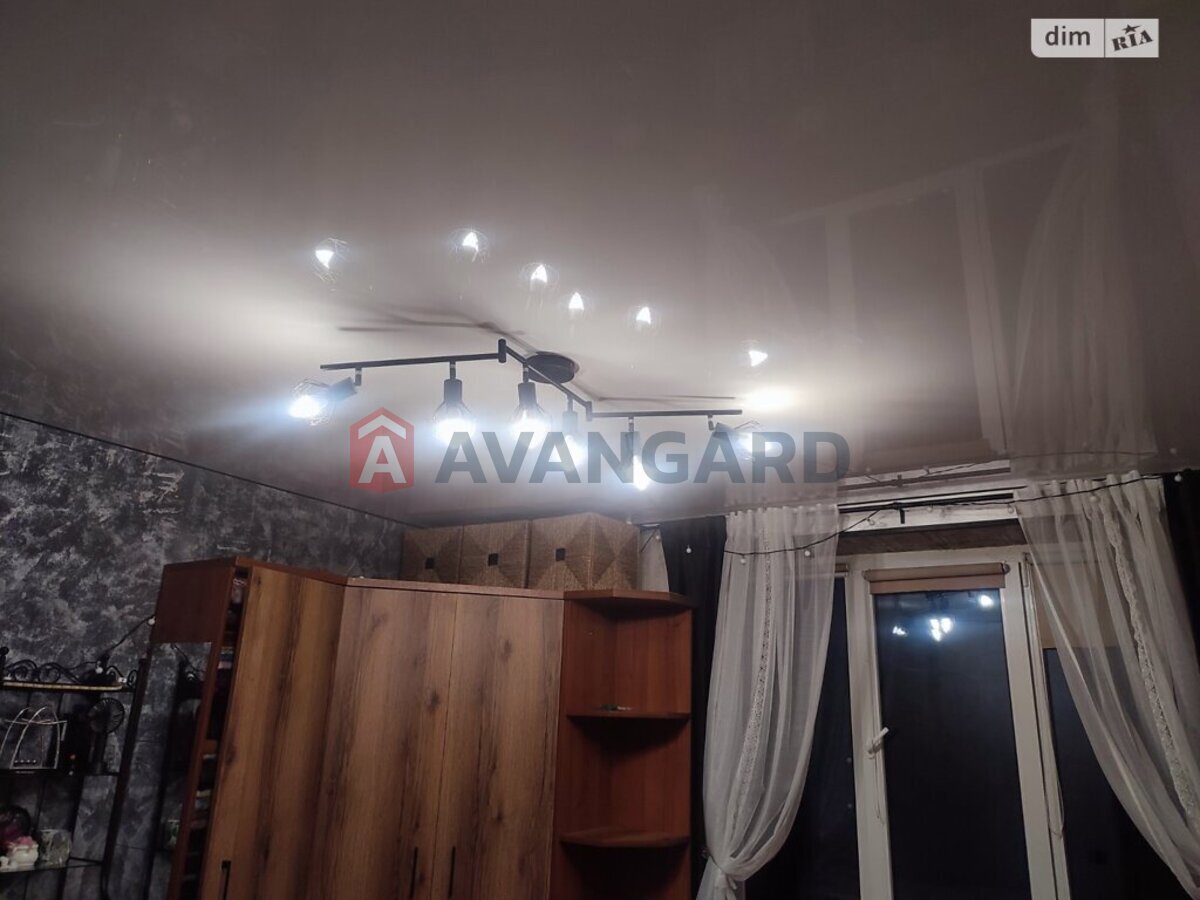 2 ��. ��������, 47/-/- ��. �., 6/8 ������ ���� 10