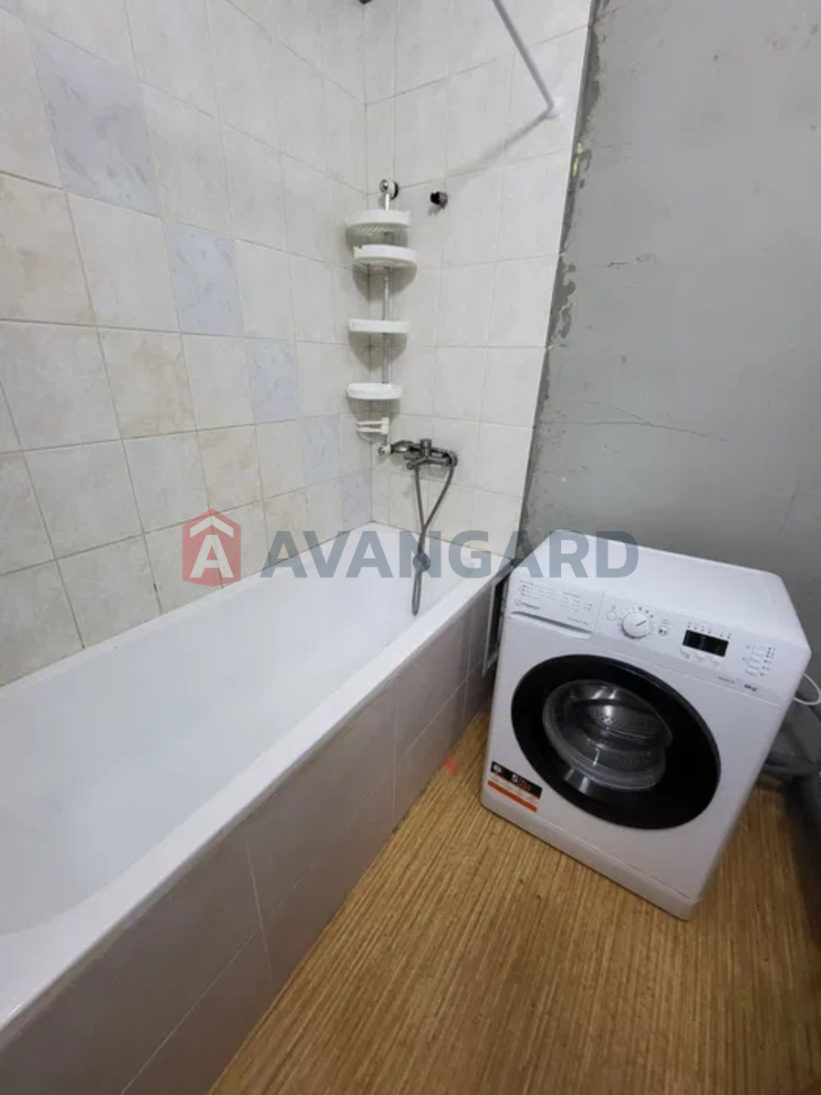 2 ����. ��������, 49/-/7 ��. �., 11/25 ���� ���� 12