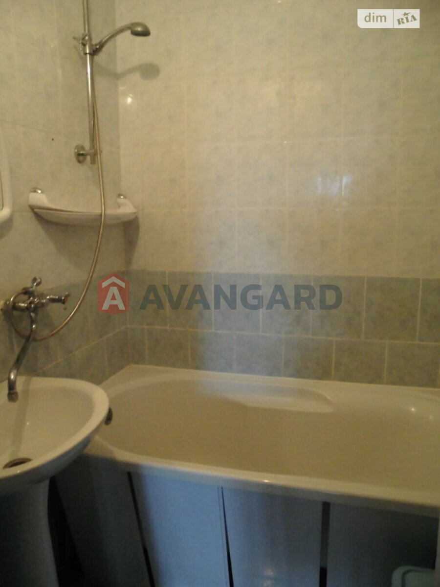 2 ��. ��������, 51/28/7 ��. �., 9/9 ������ ���� 9