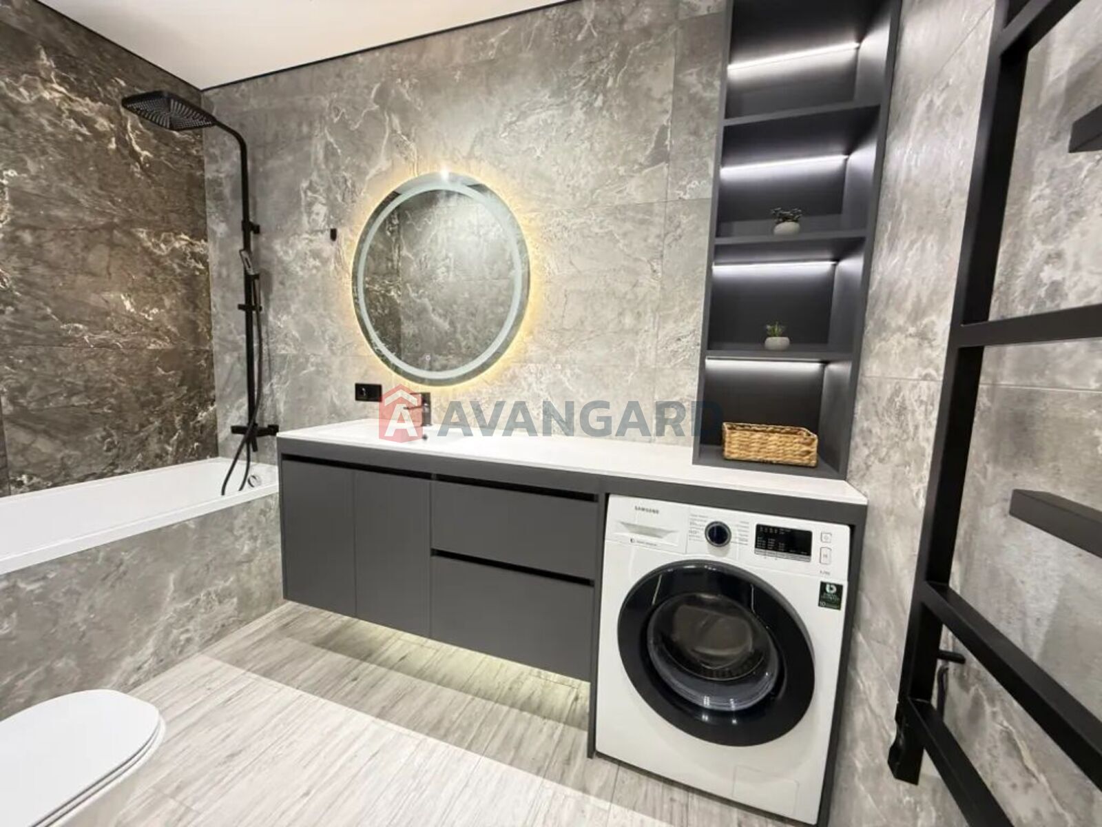 3 ��. ��������, 78/46/14 ��. �., 4/10 ������ ���� 15