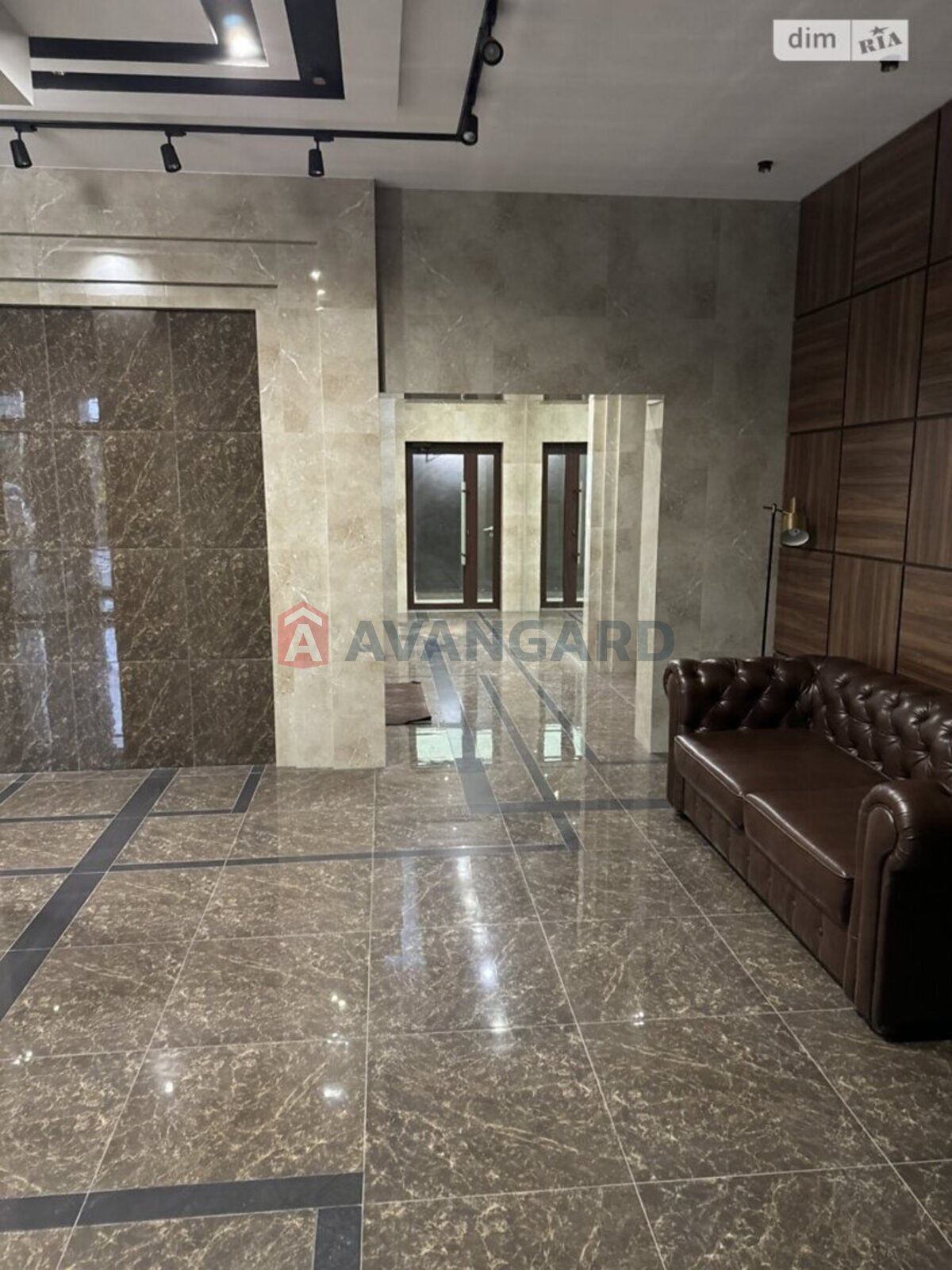 2 ��. ��������, 94/56/18 ��. �., 4/14 ������ ���� 11