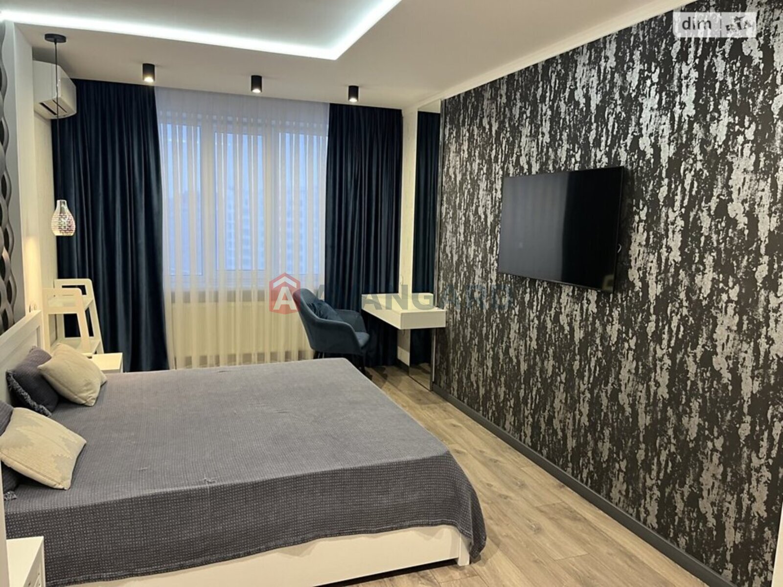 3 ��. ��������, 97/-/- ��. �., 8/10 ������ ���� 22