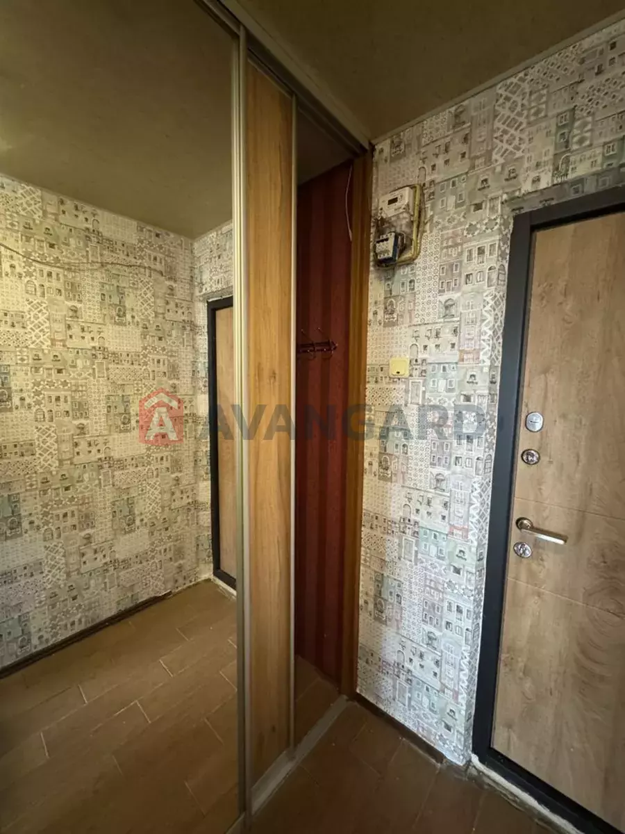 1 ����. ��������, 30/-/8 ��. �., 8/9 ���� ���� 10