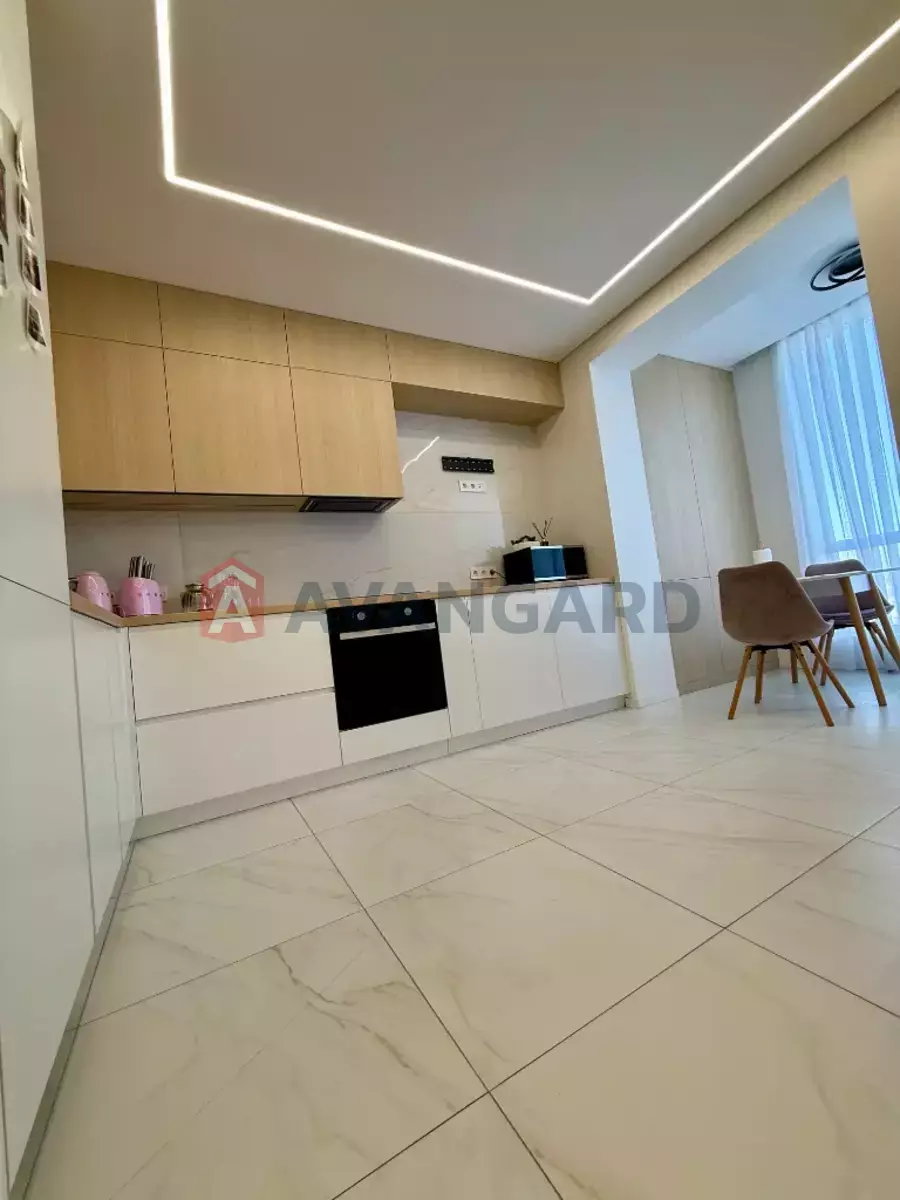 1 ����. ��������, 49/28/15 ��. �., 10/12 ���� ���� 2