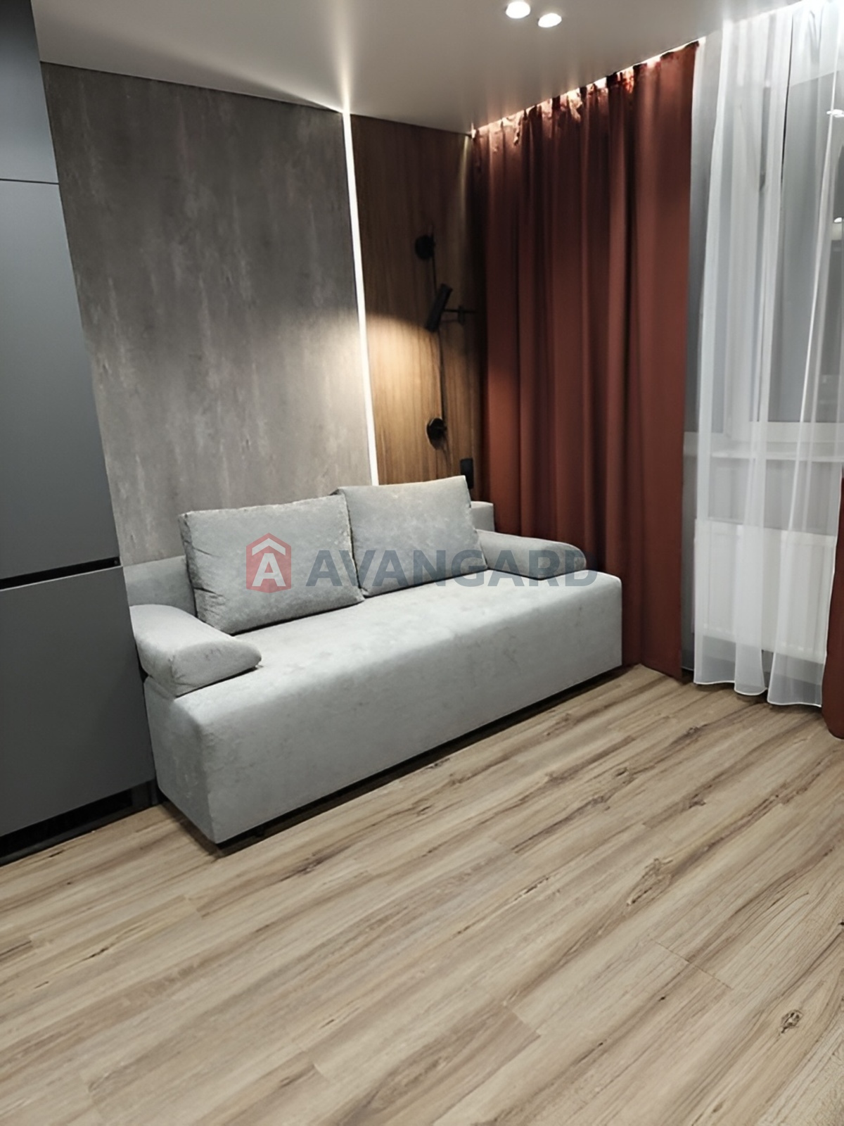 1 ��. ��������, 49/-/18 ��. �., 12/23 ������ ���� 7