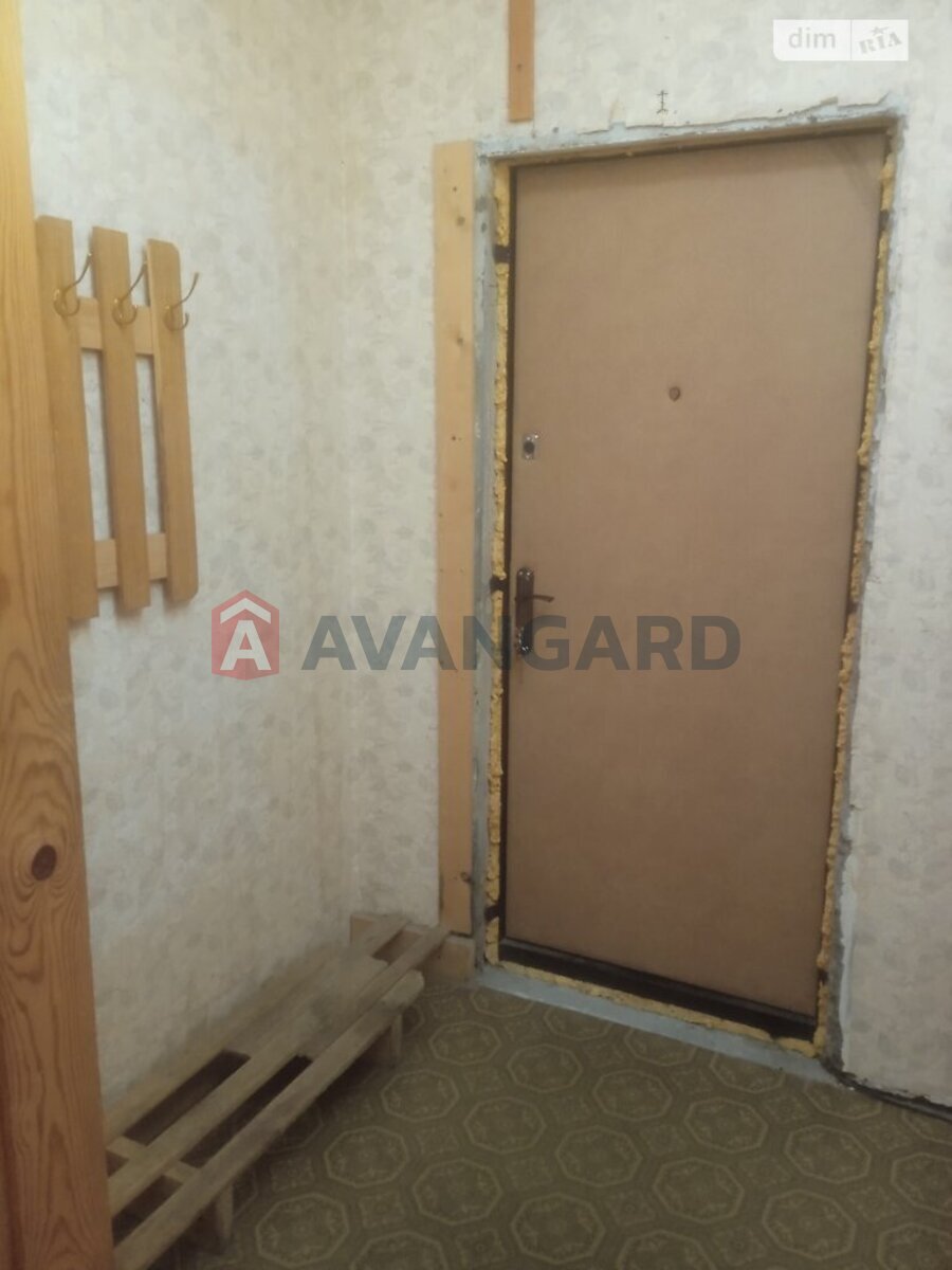 3 ��. ��������, 78/41/8 ��. �., 4/15 ������ ���� 2