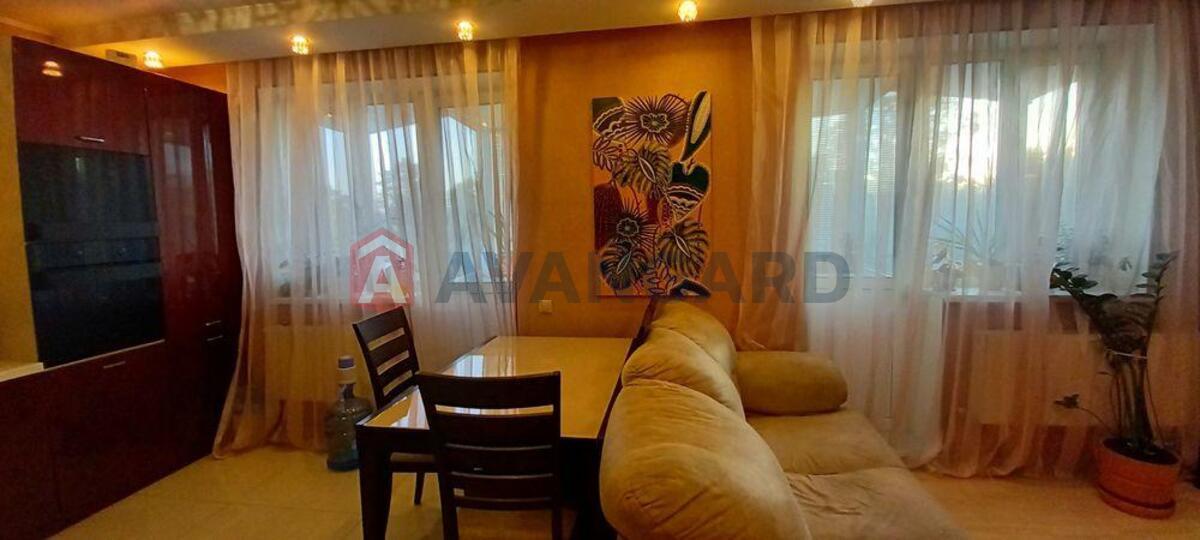 4 ��. ��������, 120/-/10 ��. �., 3/4 ������ ���� 1