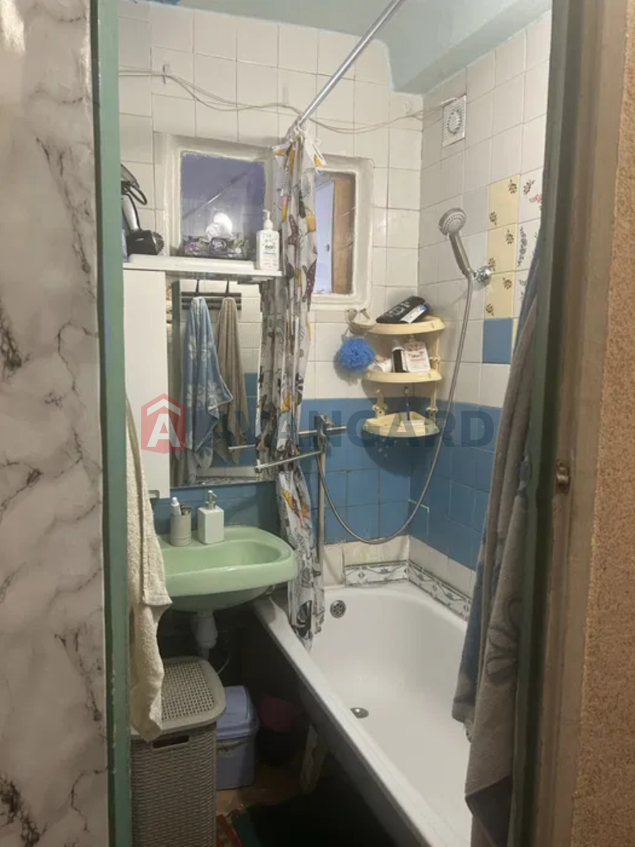 2 ��. ��������, 44/-/6 ��. �., 3/5 ������ ���� 10