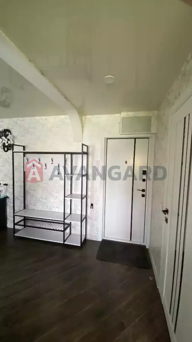 3 ��. ��������, 70/-/- ��. �., 7/9 ������ ���� 8