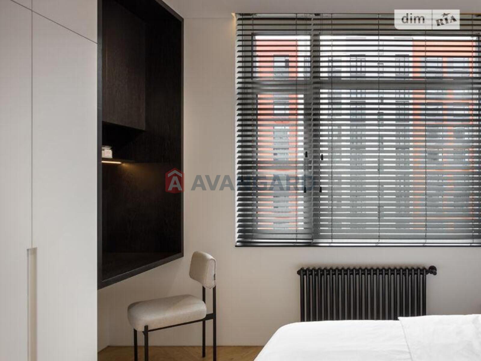 1 ��. ��������, 43/14/17 ��. �., 5/10 ������ ���� 7