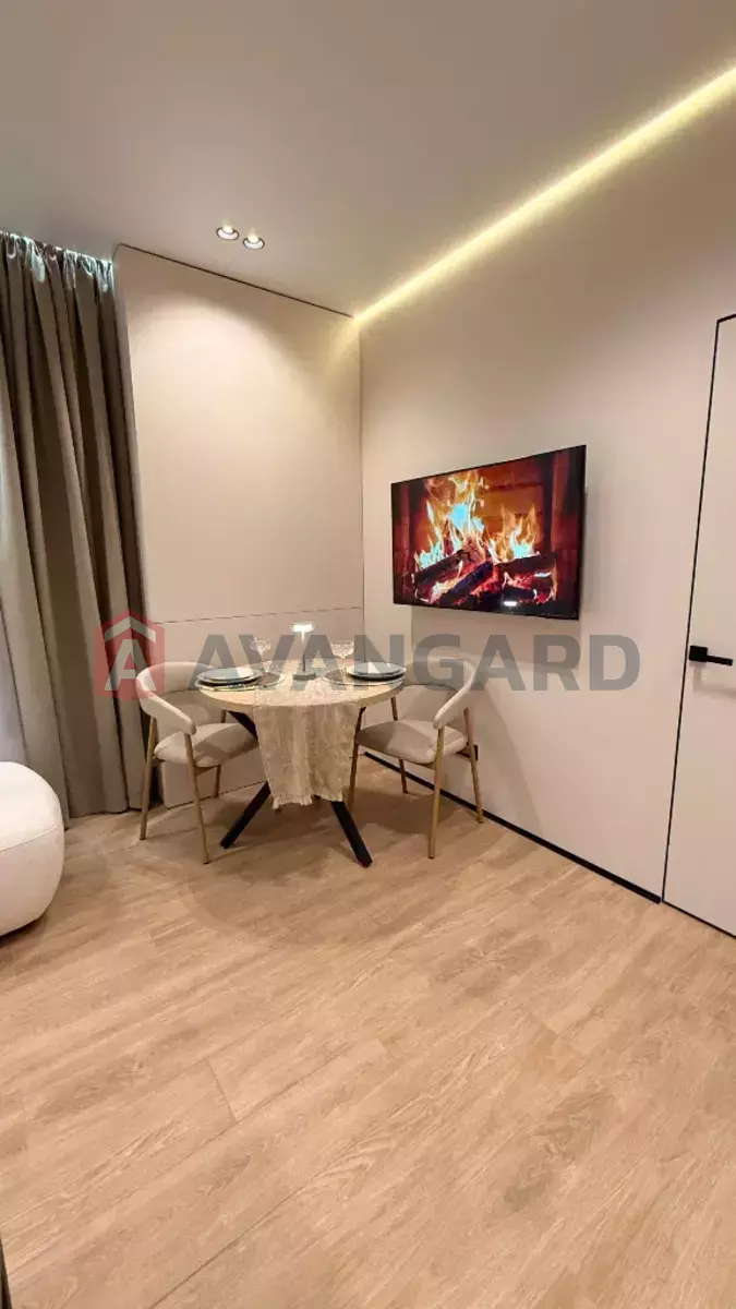 3 ��. ��������, 60/-/- ��. �., 8/24 ������ ���� 6