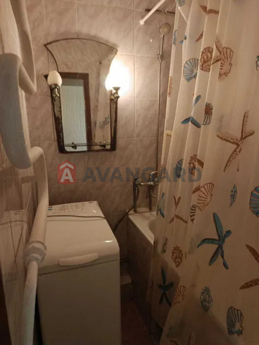 2 ��. ��������, 48/-/6 ��. �., 3/5 ������ ���� 20