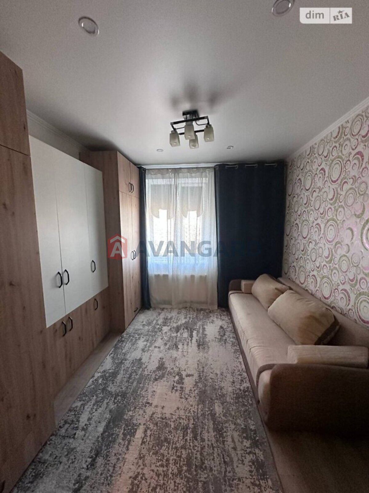 2 ��. ��������, 58/27/10 ��. �., 8/9 ������ ���� 4