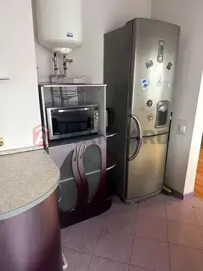 3 ��. ��������, 79/67/12 ��. �., 4/9 ������ ���� 9