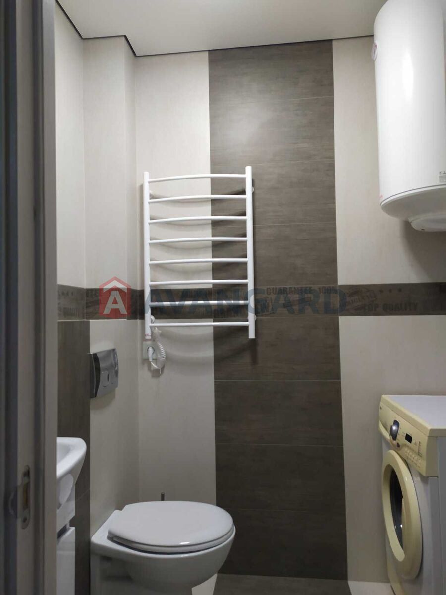 3 ��. ��������, 86/-/17 ��. �., 8/27 ������ ���� 17