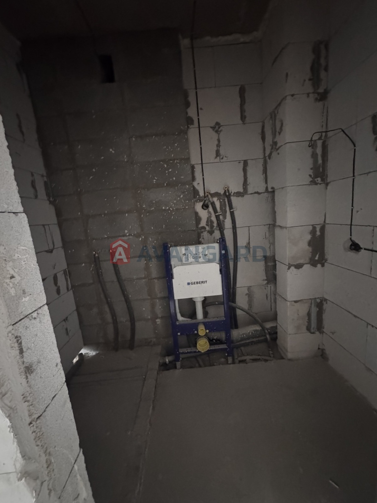 1 ��. ��������, 26/15/5 ��. �., 4/5 ������ ���� 18